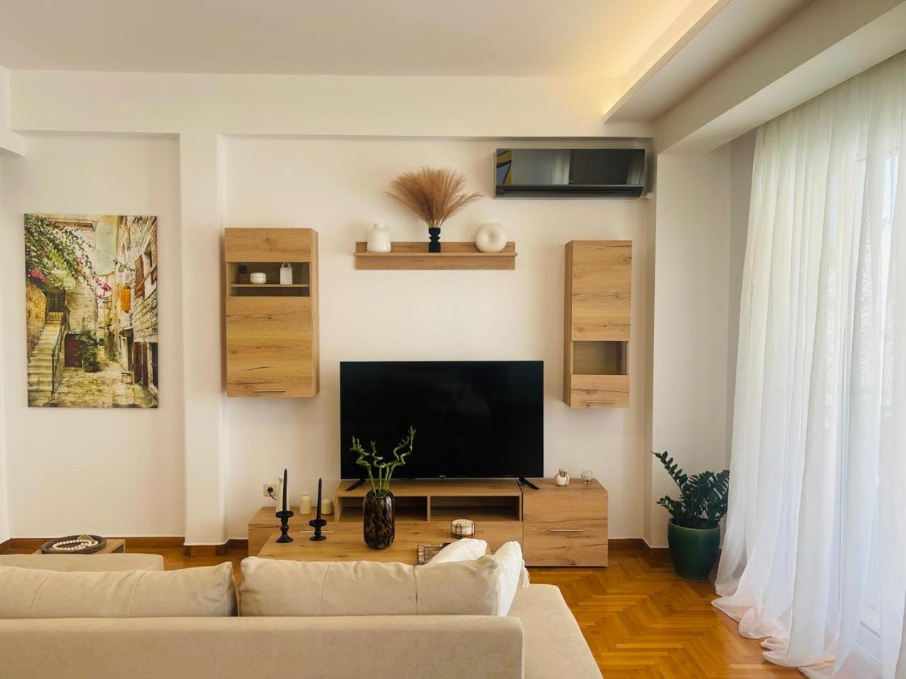 Overview Boutique Apartment Atene Esterno foto