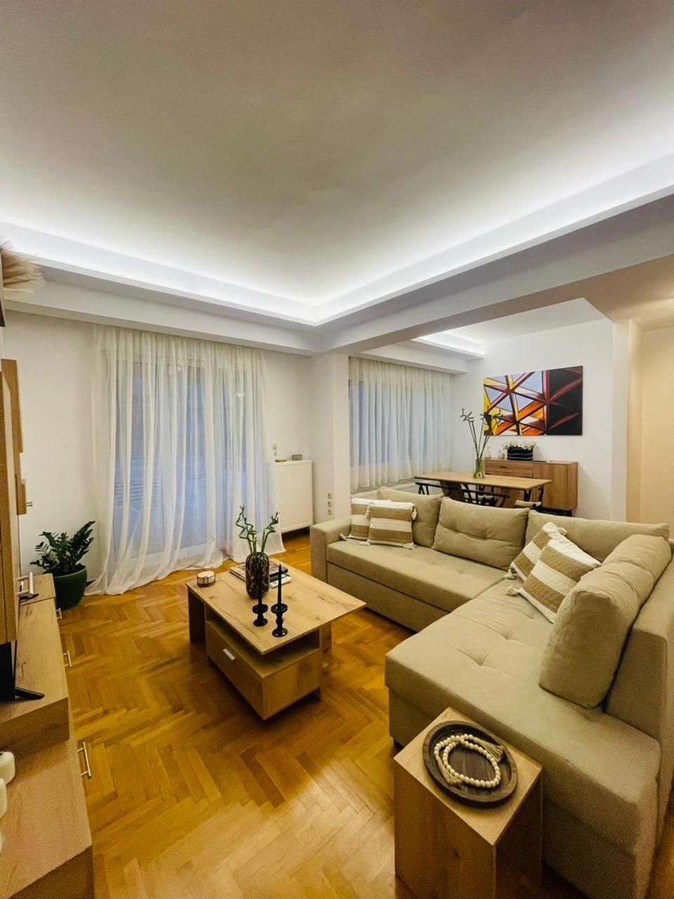 Overview Boutique Apartment Atene Esterno foto